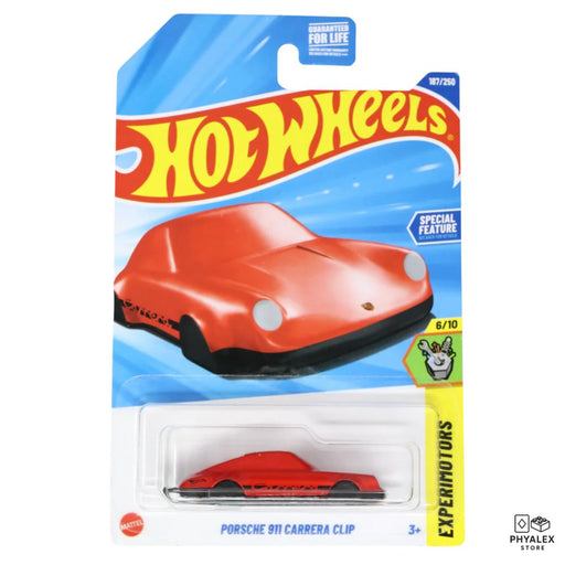 Carry a piece of automotive style with you wherever you go with the Hot Wheels Porsche Keychain.