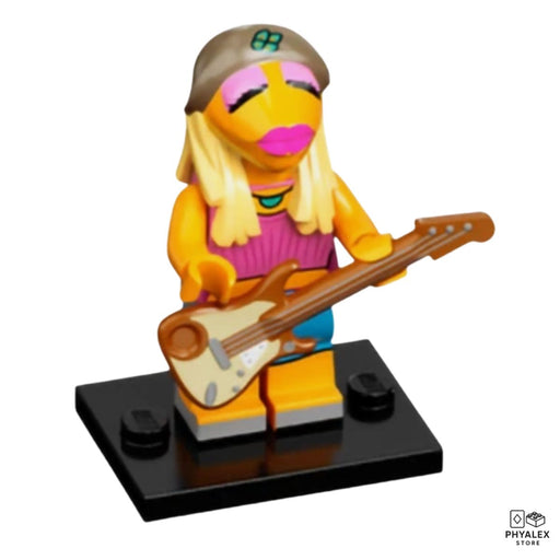 Cool, carefree, and effortlessly stylish, Janice features her laid-back vibe and signature look.